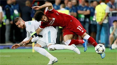 Cựu sao Liverpool loại Ronaldo, chọn Messi và 'đồ tể' Ramos vào đội hình mơ ước