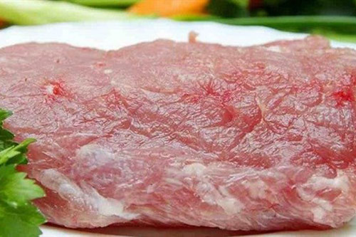Mua thịt lợn thấy có dấu hiệu này, đừng tham rẻ kẻo rước bệnh
