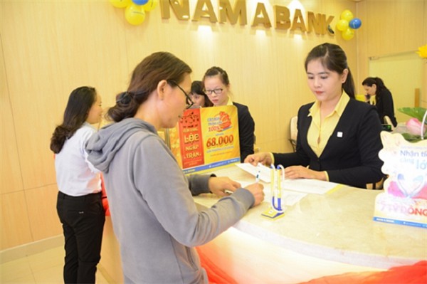 Đặt mục tiêu cụ thể đưa cổ phiếu lên sàn: Vì sao hàng loạt ngân hàng vẫn trì hoãn?