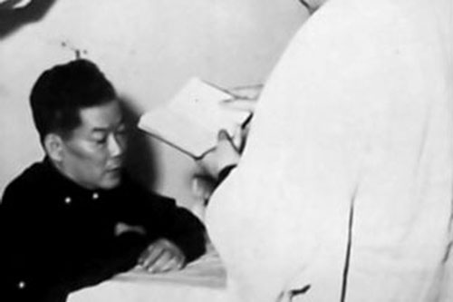 “Cuộc mặc cả triệu đô” trước giờ hành quyết Ngô Đình Cẩn