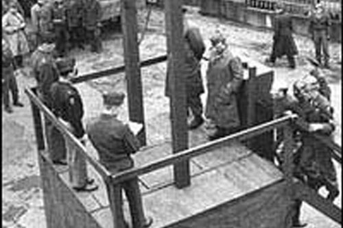 Chuyện kỳ bí về chiếc ghế tử thần