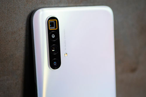 Ảnh chi tiết Realme X3 SuperZoom: Chip S855 Plus, RAM 12 GB, pin 4.200 mAh, giá hấp dẫn