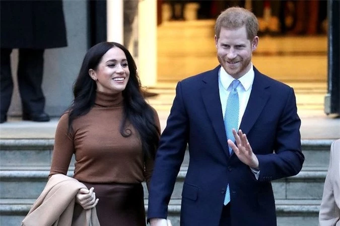 Meghan Markle tiếp tục kể xấu hoàng gia Anh, tiết lộ có âm mưu chống lại mình khiến dư luận càng thêm tức giận vì có chi tiết vô lý - Ảnh 2.