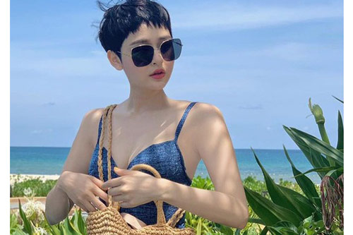 Hậu khoe eo bé xíu, Hiền Hồ tiếp tục phô thân hình mảnh mai, nuột nà