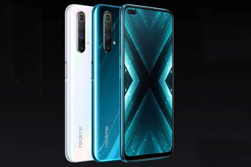 Realme X3 SuperZoom đem đến cho khách hàng 2 tùy chọn màu sắc gồm xanh và trắng. Máy lên kệ ở châu Âu từ ngày 2/6. Phiên bản RAM 12 GB có giá 499 euro (tương đương 12,66 triệu đồng). Giá của phiên bản RAM 8 GB chưa được hé lộ.