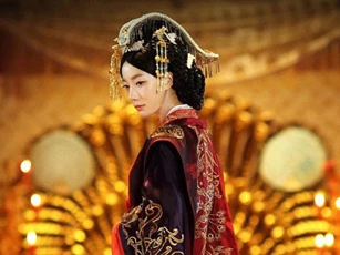 Bí ẩn về cuộc đời nữ nhân duy nhất của lịch sử Trung Hoa trải qua 8 đời hoàng đế, 5 triều ở ngôi thái hậu