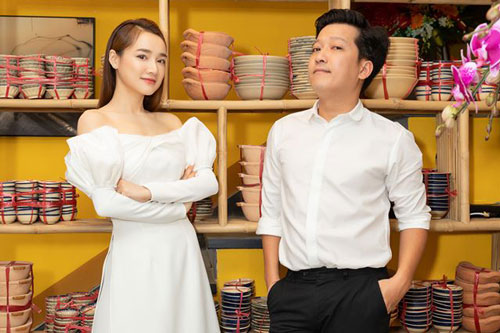 Nhã Phương "câm nín" khi nhận được tin nhắn từ Trường Giang với nội dung cảnh báo những người có ý định lấy vợ