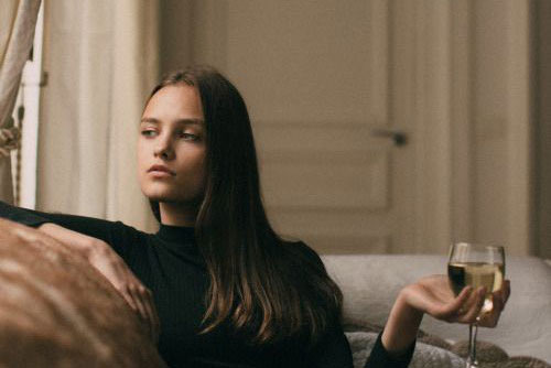 Dù cần chồng nhưng hãy tỏ ra mình... không quan tâm lắm