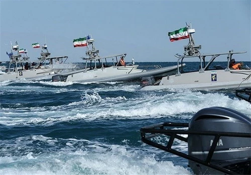 Các xuồng tuần tra cao tốc của Vệ binh Cách mạng Hồi giáo Iran. Ảnh: Al Masdar News.