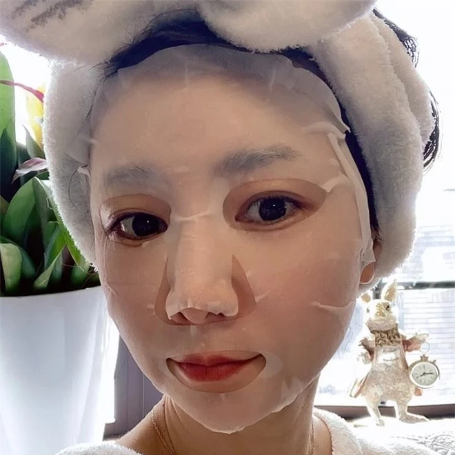 Người mẫu Nhật 52 tuổi trẻ như thiếu nữ nhờ dùng nước vo gạo ảnh 10