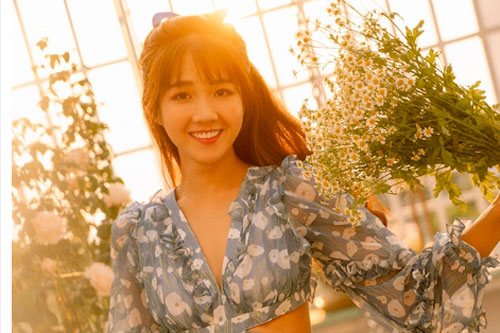 “Hot girl trà sữa” Kiều Trinh e ấp như công chúa mừng tuổi mới