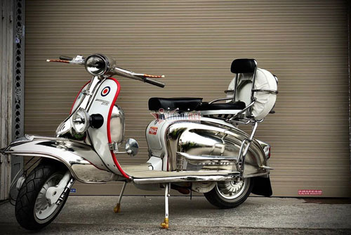 Xe máy cổ Lambretta hơn "60 tuổi" giá 456 triệu ở Hà Nội