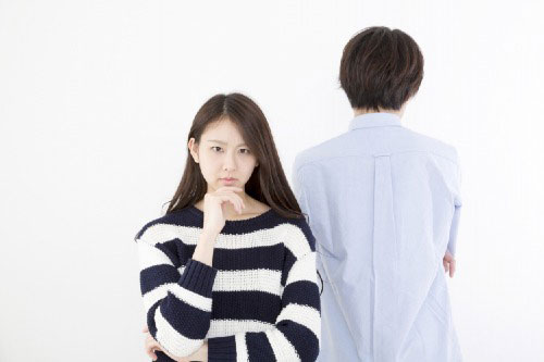 Vợ tôi không chăm chuyện nhà, chỉ lo việc của người khác