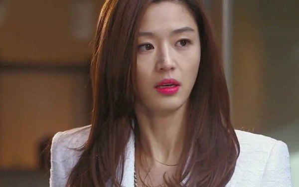 Sững sờ khi vừa chia tay con nhà giàu như tôi, anh đã yêu ngay cô lao công