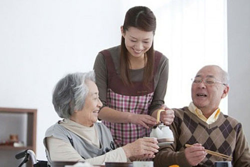 Món quà sinh nhật bất ngờ của bố mẹ chồng