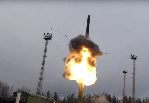 Mỹ xây dựng mạng lưới vệ tinh đánh chặn vũ khí siêu thanh Trung Quốc, Nga