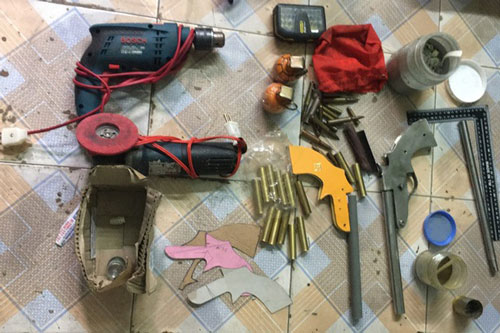 Hải Phòng: Đối tượng trốn truy nã mở xưởng chế tạo... súng