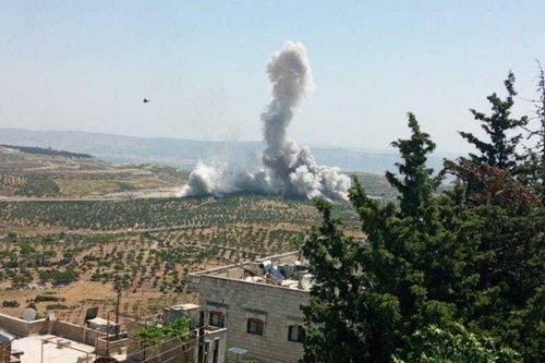 Không quân Nga tấn công khủng bố sát biên giới Thổ Nhĩ Kỳ