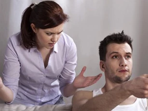 Chồng tôi chỉ thích giúp anh chị em, mặc vợ gồng gánh con cái