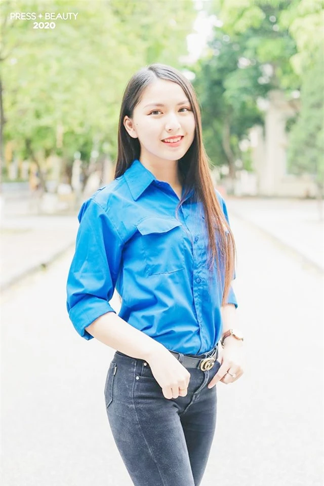 Top 10 thí sinh Hoa khôi Báo chí khoe sắc với màu áo xanh tình nguyện - 10