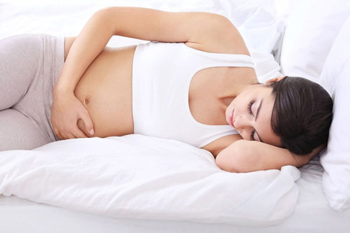 Ăn no xong, mẹ bầu chớ dại làm 5 việc kẻo hại mình, hại con