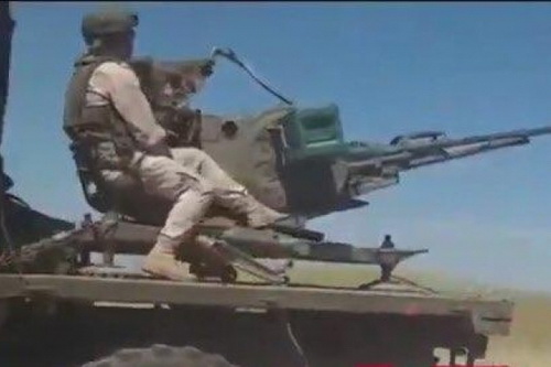 Quân đội Nga dùng pháo phòng không uy hiếp binh sĩ Mỹ