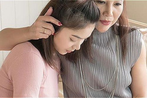 Băn khoăn có nên đưa con riêng về ở cùng khi lấy chồng mới