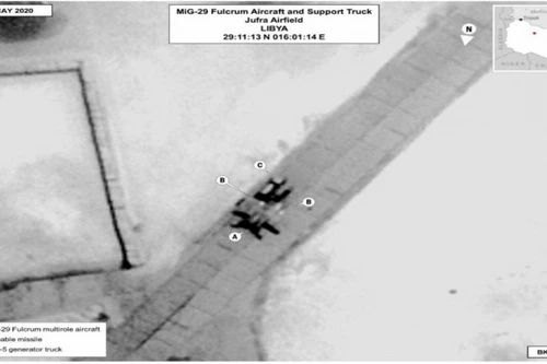 Máy bay chiến đấu của Quân đội Nga xuất hiện tại căn cứ Al-Jufra tại Libya. Ảnh: Ava-pro.