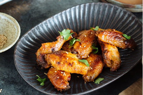 Cách làm món cánh gà sốt ớt siêu ngon, 'đánh thức vị giác' cho cả gia đình