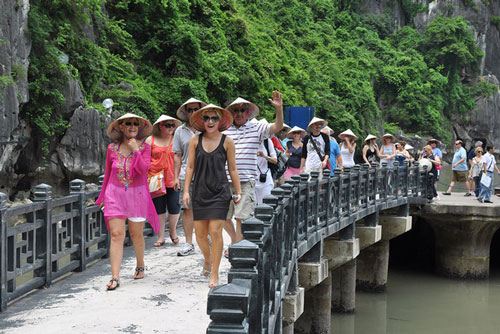 Chưa mở cửa đón khách du lịch quốc tế vào Việt Nam