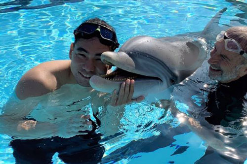 Thủy cung Trung Quốc dùng cá heo robot thay thế động vật hoang dã