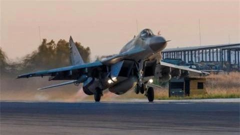 GNA xac nhan: Phi doi Su-35, MiG-29SMT den Libya thuoc ve Nga 