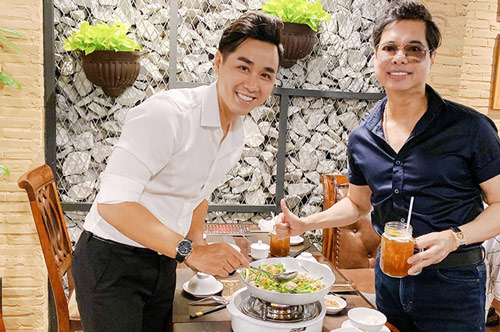 Dàn nghệ sĩ ủng hộ Nguyên Khang mở nhà hàng