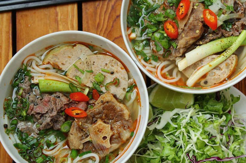 7 món Huế hút tín đồ sành ăn tại TP.HCM