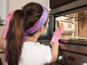Tôi bị cả nhà chồng coi như osin chỉ vì muộn con