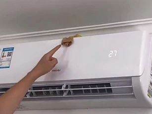 Đặt chiếc tất lên điều hòa - hành động khiến nhiều người thắc mắc này lại là "mẹo nhỏ nhưng có võ" trong những ngày nắng nóng