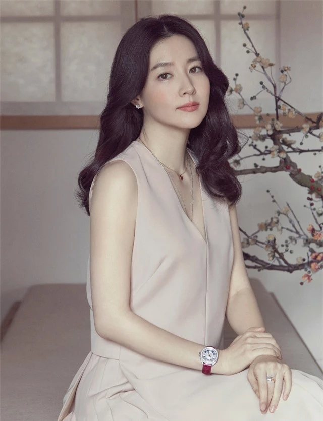 5 mỹ nhân Hàn đẹp nhất thế kỷ 21 có gu ăn mặc thế nào? ảnh 02