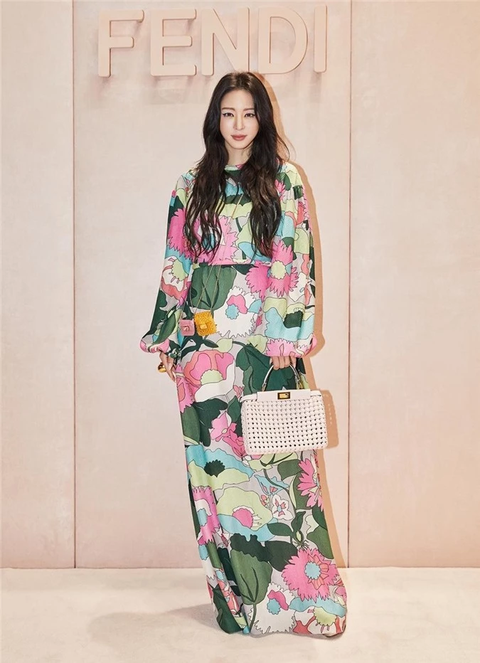 5 mỹ nhân Hàn đẹp nhất thế kỷ 21 có gu ăn mặc thế nào? ảnh 23