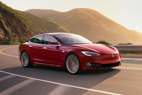 Top 10 xe sedan tăng tốc nhanh nhất năm 2020: Tesla Model S Performance không đối thủ