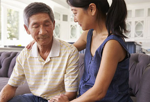 Anh em tôi bất bình khi bố đòi cưới vợ ở tuổi gần 65