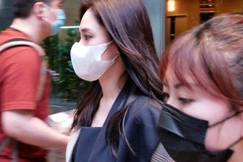 Chung Hân Đồng thể hiện thái độ khi đươc hỏi về chồng cũ