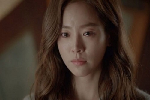 2 năm sau ngày cưới, tôi mới phát hiện ra bí mật đằng sau chiếc ví rách cũ mèm của anh