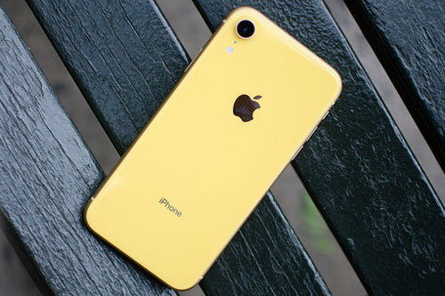 Apple bán iPhone XR với giá chỉ 499 USD