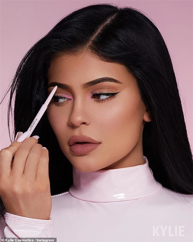 Forbes tuyên bố Kylie Jenner không phải là tỷ phú - 3