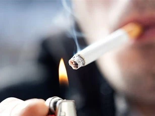 5 thói quen trước khi ăn tàn phá dạ dày khủng khiếp, còn rước cả ung thư vào người