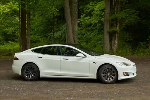 Tesla Model S Performance 2019.