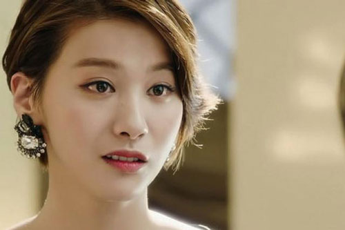 Cầm 200 triệu bỏ nhà đi 1 tháng, vừa trở về chồng liền quỳ sụp xuống van xin