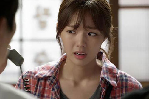 Giàu có, đẹp trai mà vẫn mất vợ vào tay gã đi thuê nhà trọ