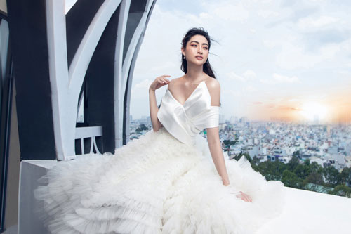 “Nàng thơ” Lương Thuỳ Linh “hiện thực hoá những ý tưởng mộng mơ” qua ánh nhìn cổ điển