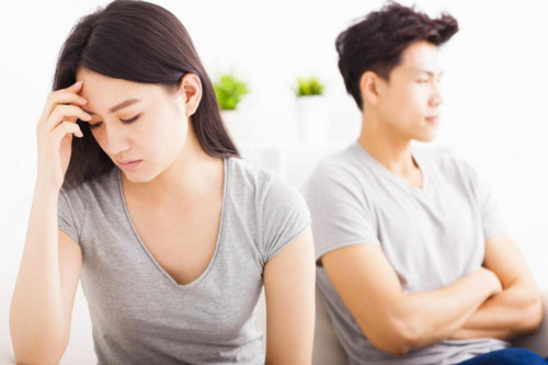 Xét nghiệm thấy con không cùng nhóm máu, chồng nghi ngờ vợ phản bội và cái kết bất ngờ